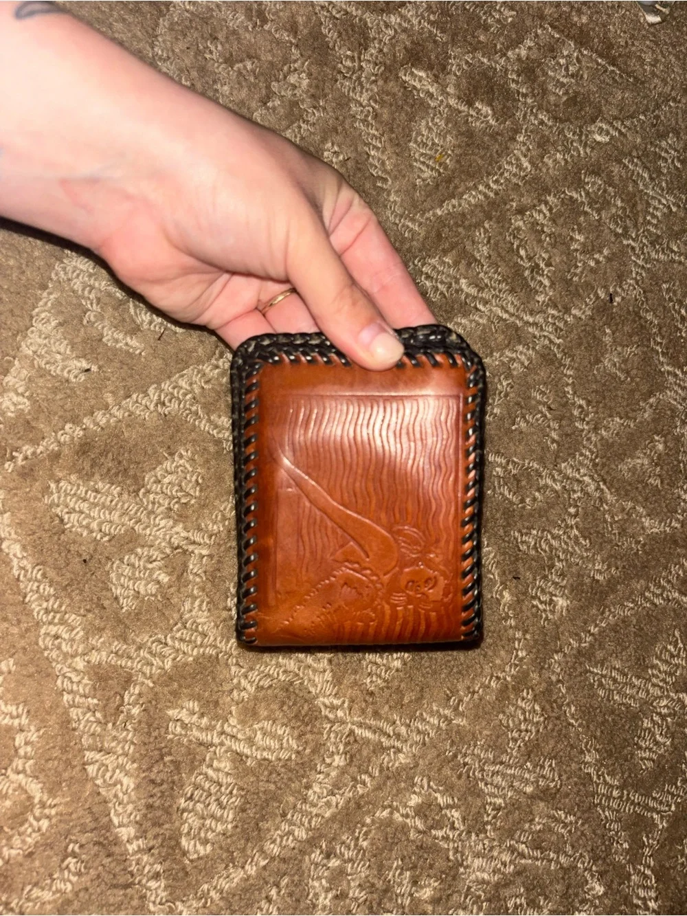 Hand-Tooled Leather Bifold Wallet with Pin-Up Design - Cognac